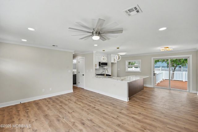104 Mount Lane, Toms River, NJ 08753