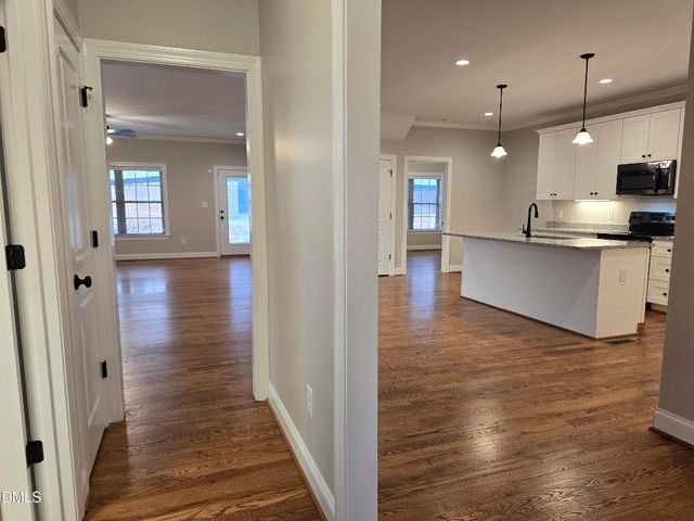 933 Arrowhead Court, Mebane, NC 27302