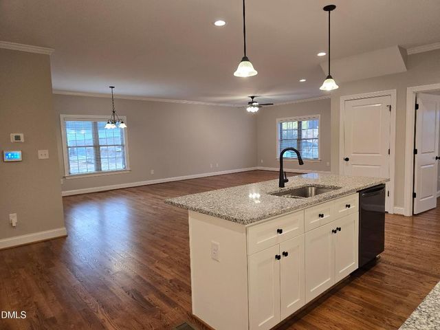 933 Arrowhead Court, Mebane, NC 27302