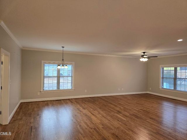 933 Arrowhead Court, Mebane, NC 27302