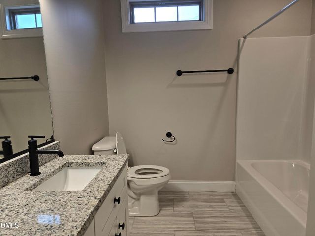 933 Arrowhead Court, Mebane, NC 27302