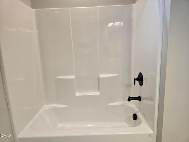 933 Arrowhead Court, Mebane, NC 27302