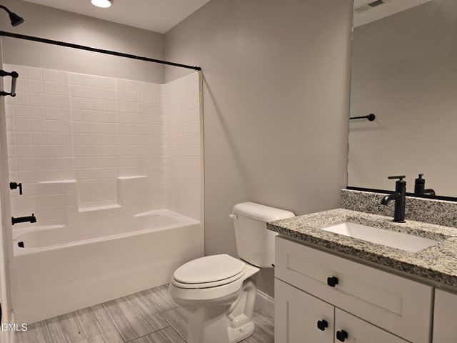 933 Arrowhead Court, Mebane, NC 27302