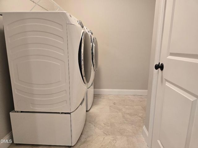 933 Arrowhead Court, Mebane, NC 27302