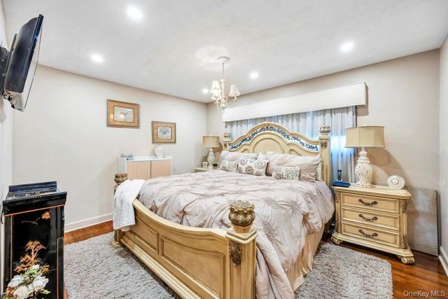 60 Essex Road, Bethpage, NY 11714