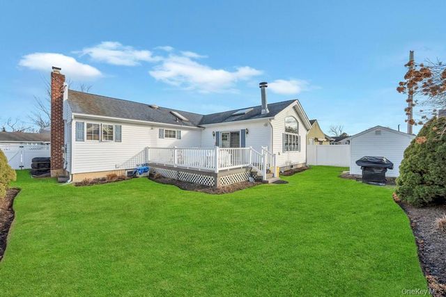 60 Essex Road, Bethpage, NY 11714