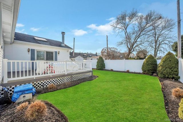 60 Essex Road, Bethpage, NY 11714