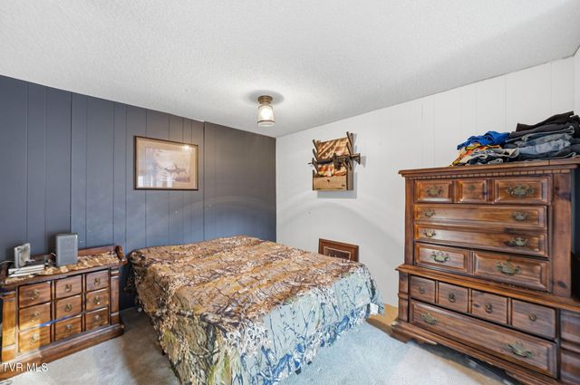 431 Strong Hollow Lane, Fort Blackmore, VA 24250