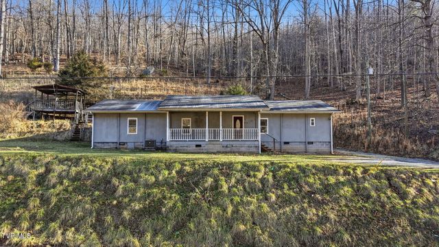 431 Strong Hollow Lane, Fort Blackmore, VA 24250