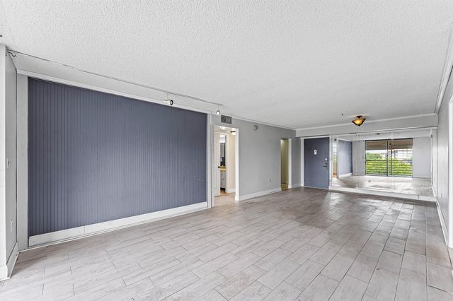 1400 Saint Charles Place 616, Pembroke Pines, FL 33026