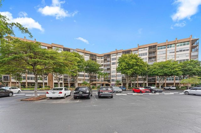 1400 Saint Charles Place 616, Pembroke Pines, FL 33026