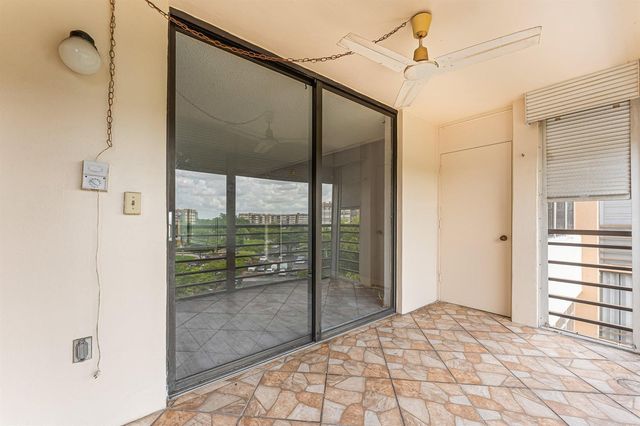1400 Saint Charles Place 616, Pembroke Pines, FL 33026