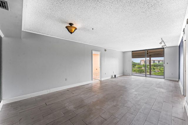 1400 Saint Charles Place 616, Pembroke Pines, FL 33026