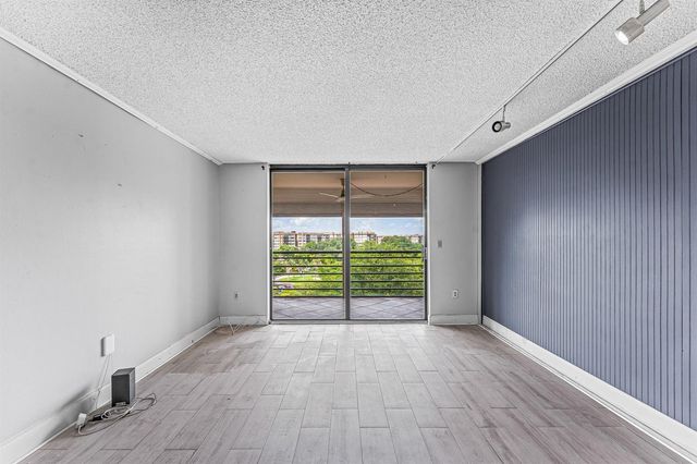 1400 Saint Charles Place 616, Pembroke Pines, FL 33026