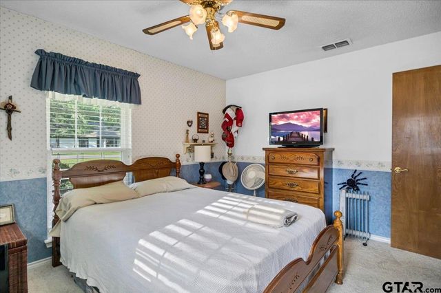 5626 Meadowdale Road, Flint, TX 75762