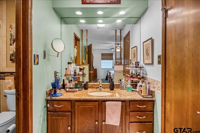 5626 Meadowdale Road, Flint, TX 75762