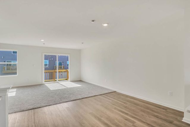 433 Lakeshore Court, St. Charles, IL 60174