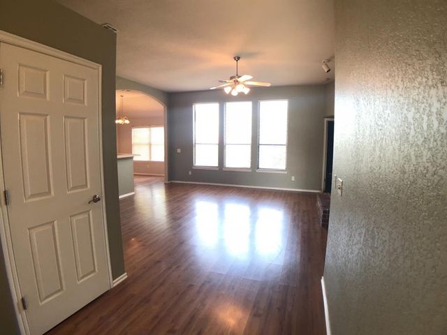 16224 Panther Way, Edmond, OK 73013