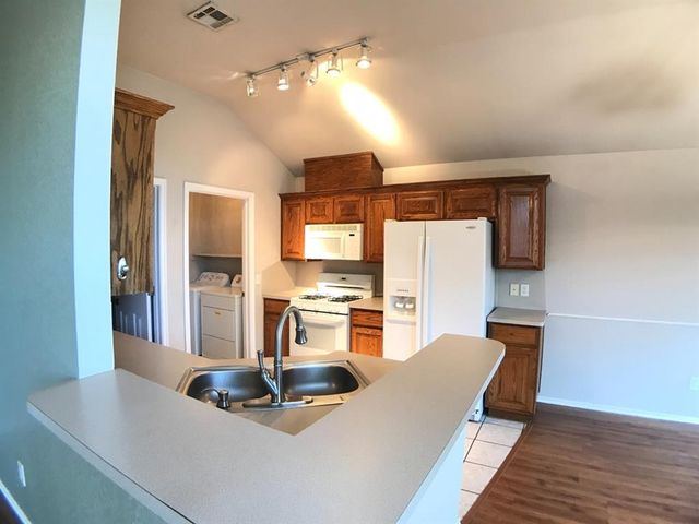 16224 Panther Way, Edmond, OK 73013