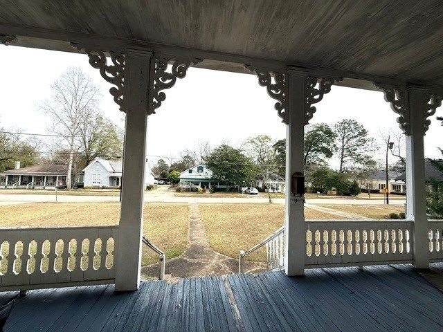 334 Sanford Avenue, Eufaula, AL 36027