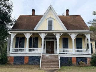 334 Sanford Avenue, Eufaula, AL 36027