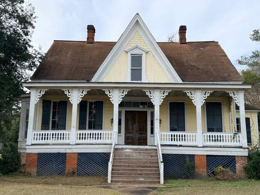 334 Sanford Avenue, Eufaula, AL 36027