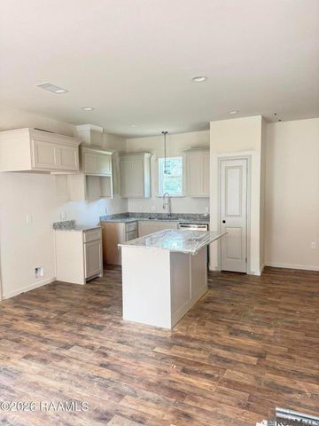 7019 Chandler Bluff Rd, Denham Springs, LA 70706