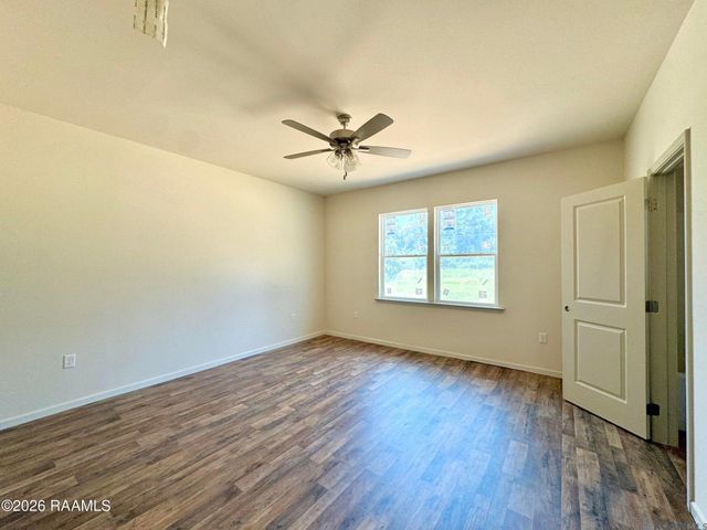 7019 Chandler Bluff Rd, Denham Springs, LA 70706