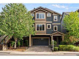 9246 Nw HARVEST HILL Dr, Portland, OR 97229