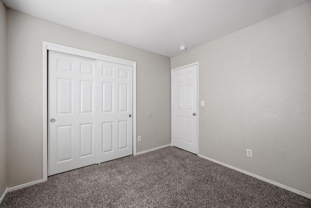 1949 N Court Street, Visalia, CA 93291