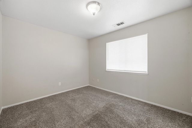 1949 N Court Street, Visalia, CA 93291