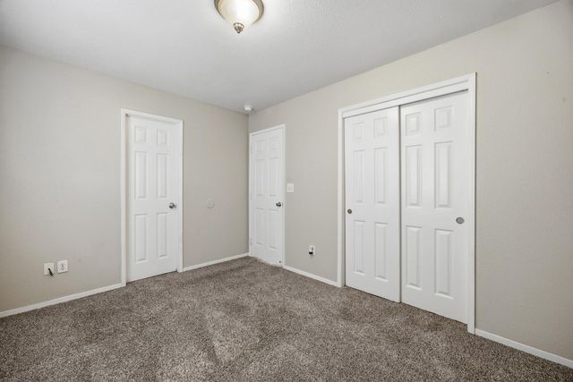 1949 N Court Street, Visalia, CA 93291