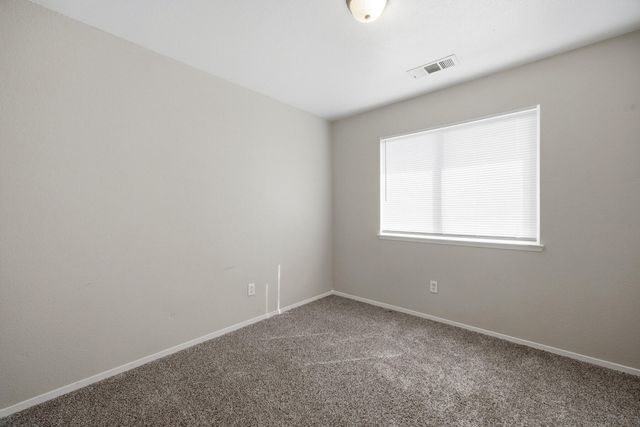 1949 N Court Street, Visalia, CA 93291