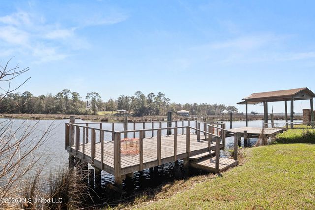 842 Ancient Oaks Circle, Biloxi, MS 39532