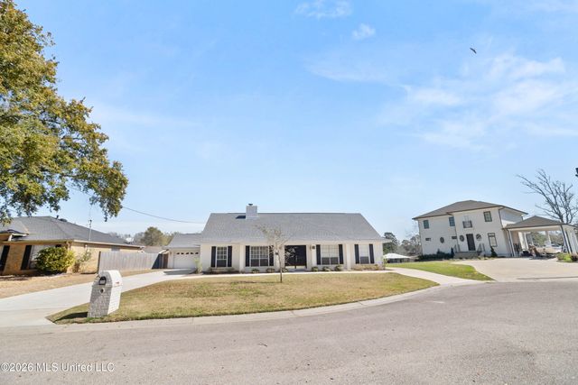 842 Ancient Oaks Circle, Biloxi, MS 39532