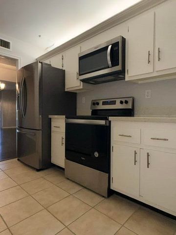 3326 Arcara Way 108, Lake Worth, FL 33467