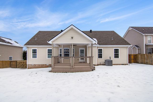 3136 Hawthorn Drive, Clarksville, TN 37043