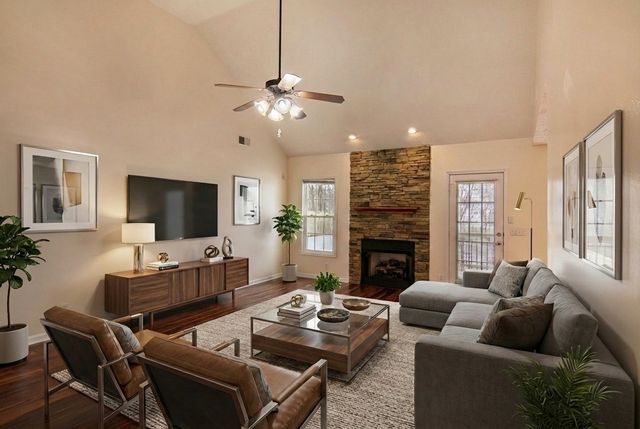 3136 Hawthorn Drive, Clarksville, TN 37043