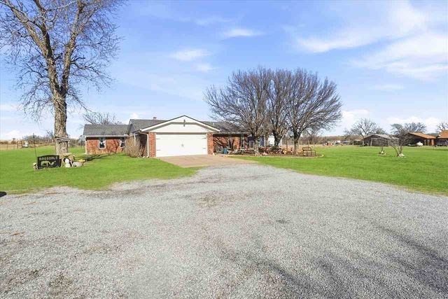 7304 NE Cache Rd, Lawton, OK 73507