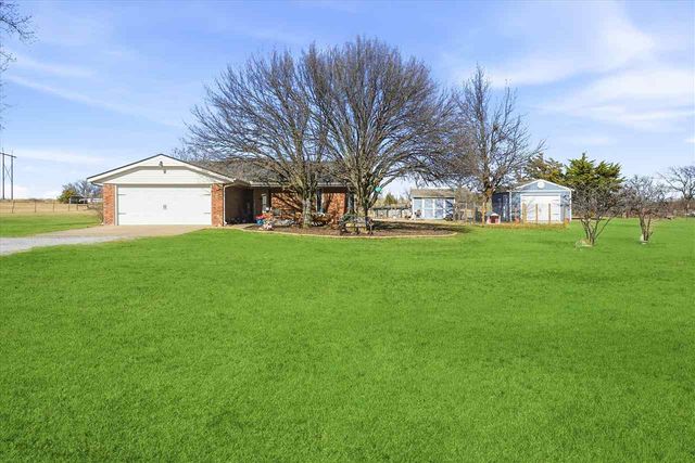 7304 NE Cache Rd, Lawton, OK 73507
