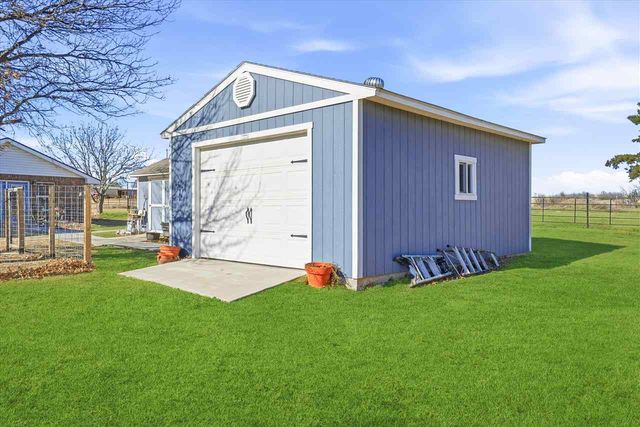 7304 NE Cache Rd, Lawton, OK 73507