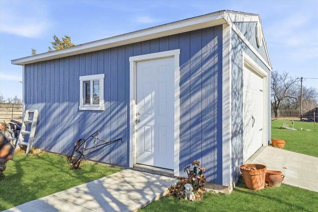 7304 NE Cache Rd, Lawton, OK 73507