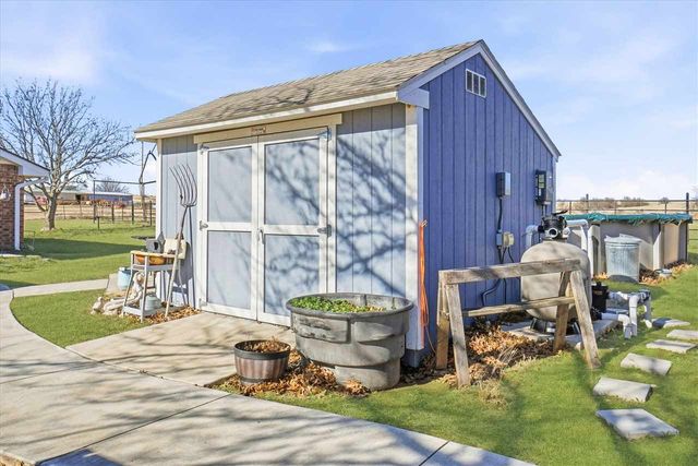 7304 NE Cache Rd, Lawton, OK 73507