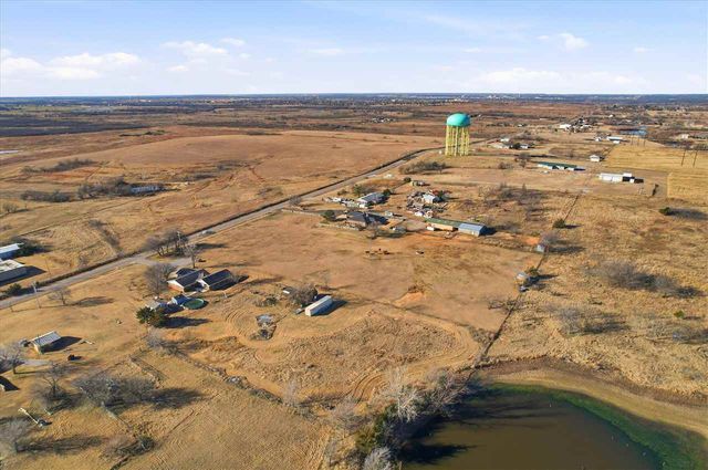 7304 NE Cache Rd, Lawton, OK 73507