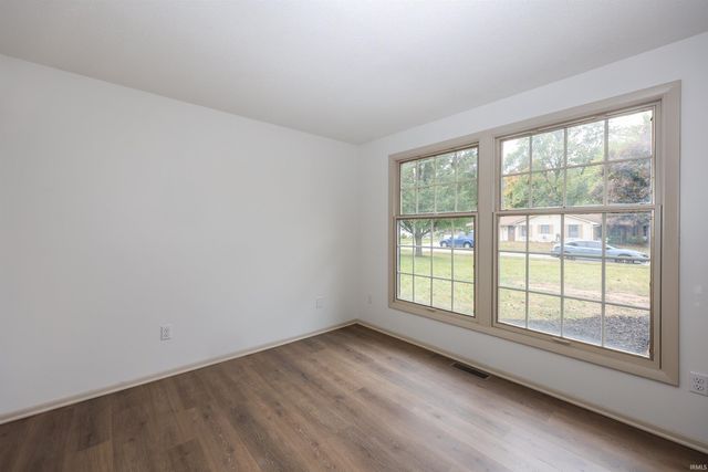 7327 Kern Valley Drive, Fort Wayne, IN 46815