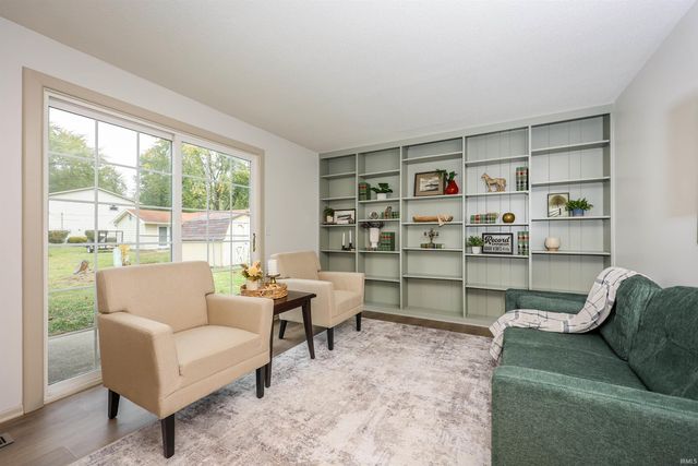 7327 Kern Valley Drive, Fort Wayne, IN 46815