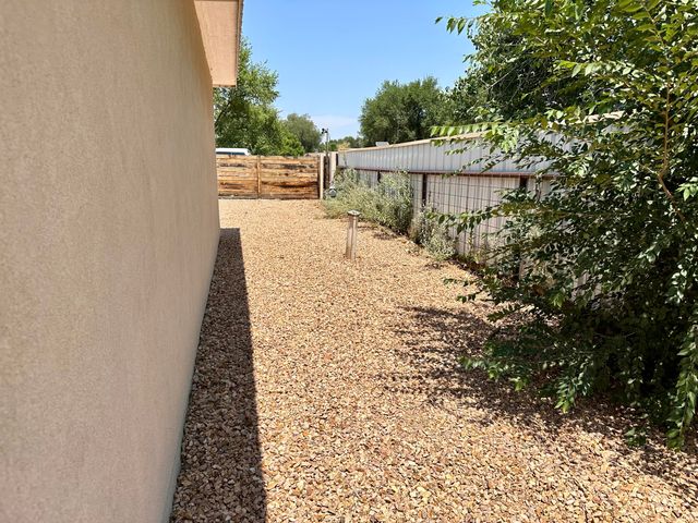 6 Adobe Lane, Peralta, NM 87042