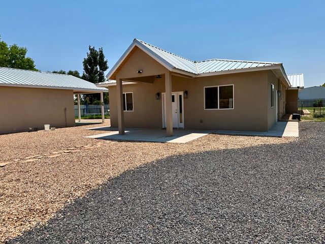 6 Adobe Lane, Peralta, NM 87042