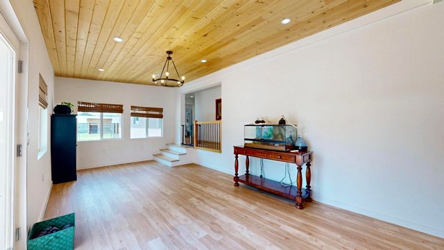 6 Adobe Lane, Peralta, NM 87042