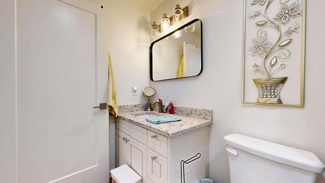 6 Adobe Lane, Peralta, NM 87042